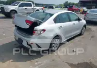 2022 KIA Rio фото