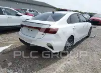 2022 KIA Forte фото