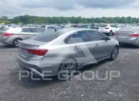 2022 KIA Forte фото