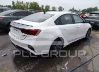 2022 KIA Forte фото
