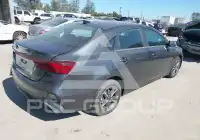2022 KIA Forte photo