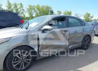 2022 KIA Forte фото