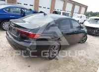 2022 KIA Forte фото
