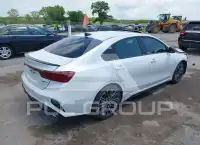 2022 KIA Forte фото