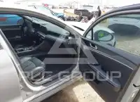 2022 KIA K5 фото