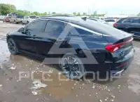 2022 KIA K5 фото