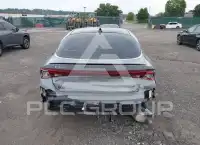 2022 KIA K5 фото