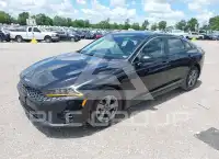 2022 KIA K5 фото