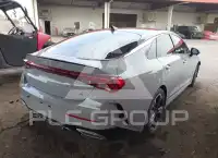 2022 KIA K5 фото