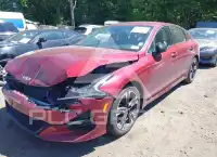 2022 KIA K5 фото