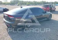2022 KIA Stinger photo
