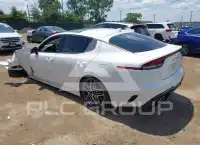 2022 KIA Stinger photo