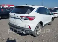 2022 Ford ESCAPE photo