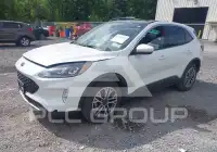 2022 Ford ESCAPE photo
