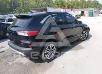 2022 Ford ESCAPE фото
