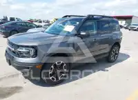 2022 Ford BRONCO photo