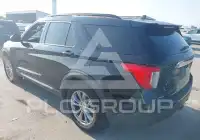 2022 Ford EXPLORER photo