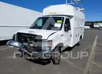 2022 Ford E-350 фото