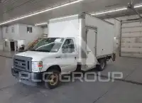 2022 Ford E-350 фото
