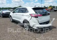 2022 Ford EDGE photo