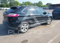 2022 Ford EDGE photo