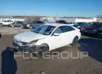 2022 Hyundai Elantra фото