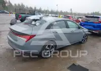 2022 Hyundai Elantra photo