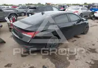 2022 Hyundai Elantra photo