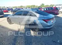 2022 Hyundai Elantra photo