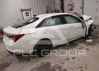 2022 Hyundai Elantra фото
