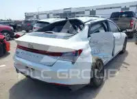 2022 Hyundai Elantra фото