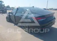 2022 Hyundai Elantra photo