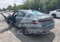 2022 Hyundai Elantra фото