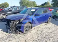 2022 Hyundai Elantra фото