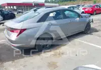 2022 Hyundai Elantra photo