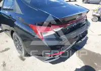 2022 Hyundai Elantra photo