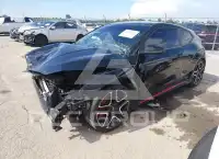 2022 Hyundai Veloster photo