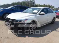 2022 Volkswagen Passat фото