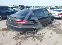 2022 Volkswagen Passat фото