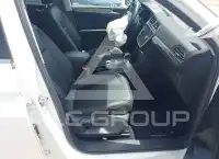 2022 Volkswagen Tiguan photo