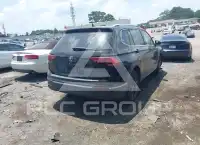 2022 Volkswagen Tiguan фото