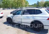 2022 Volkswagen Tiguan фото