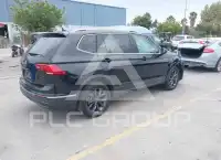 2022 Volkswagen Tiguan photo