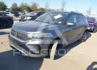 2022 Volkswagen Taos photo