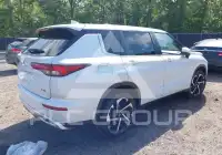2023 Mitsubishi OUTLANDER фото