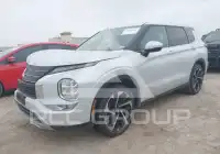 2023 Mitsubishi OUTLANDER фото