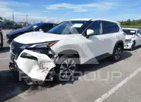 2023 Nissan ROGUE photo