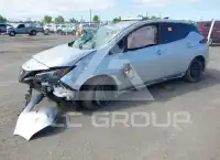 2023 Nissan LEAF photo