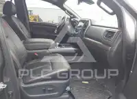 2023 Nissan TITAN фото