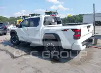2023 Nissan FRONTIER photo